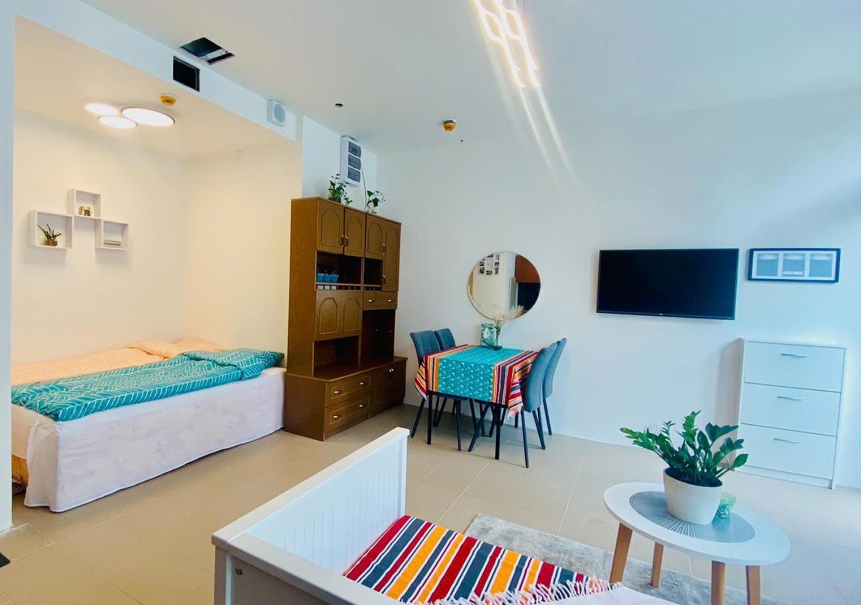 Green Studio Praha 2 L Ground Floor Free Parking Exterior photo